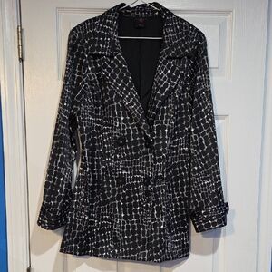 Wrapper Black and White Geometric Blazer
